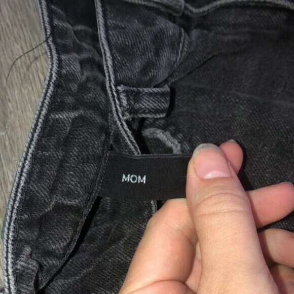 BDG Mom high rise jeans size 27 - Picture 5 of 5